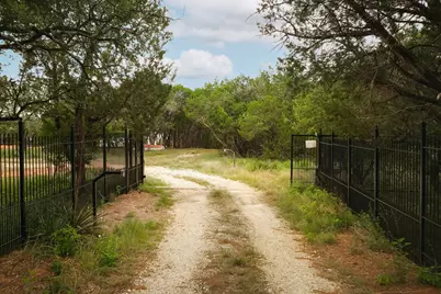 7100 Comanche Trail, Austin, TX 78732 - Photo 12
