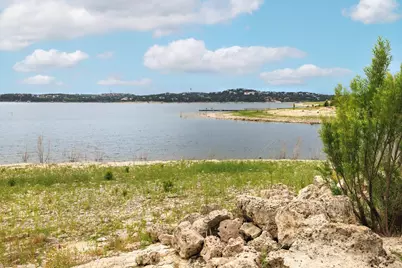 7100 Comanche Trail, Austin, TX 78732 - Photo 10