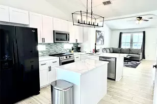 208 Gila Cliff Dr, Pflugerville, TX 78660 - Photo 2