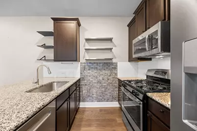 7505 Sugar Magnolia Street, Austin, TX 78757 - Photo 10