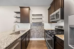 7505 Sugar Magnolia St, Austin, TX 78757 - Photo 10