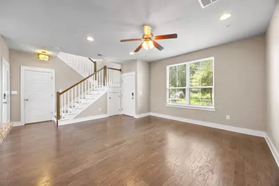 7505 Sugar Magnolia Street, Austin, TX 78757 - Photo 6