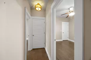 7505 Sugar Magnolia St, Austin, TX 78757 - Photo 16