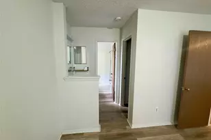 112 B Mockingbird Ln, Lockhart, TX 78644 - Photo 12