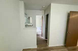 112 B Mockingbird Ln, Lockhart, TX 78644 - Photo 12