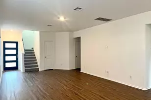100 Milliner Loop, Hutto, TX 78634 - Photo 2