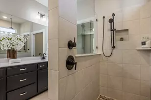 1002 Hanging Star Ln, Georgetown, TX 78633 - Photo 24
