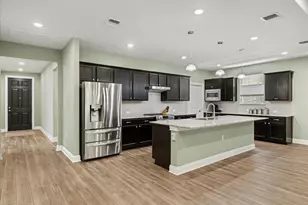 1002 Hanging Star Ln, Georgetown, TX 78633 - Photo 10