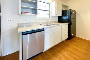 1604 Mill St, San Marcos, TX 78666 - Photo 8