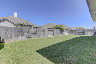 20308 Crested Caracara Ln, Pflugerville, TX 78660 - Photo 26