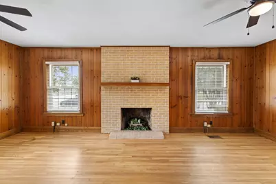 1013 E 38th 1/2 Street, Austin, TX 78751 - Photo 4