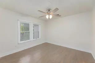 419 N Doak St, Taylor, TX 76574 - Photo 26