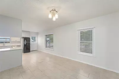 419 N Doak Street, Taylor, TX 76574 - Photo 16