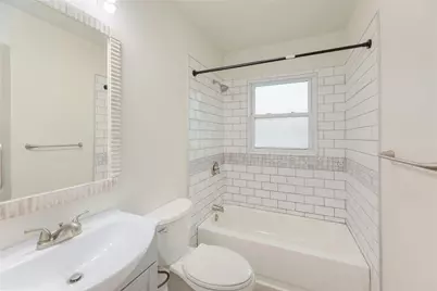 419 N Doak Street, Taylor, TX 76574 - Photo 24