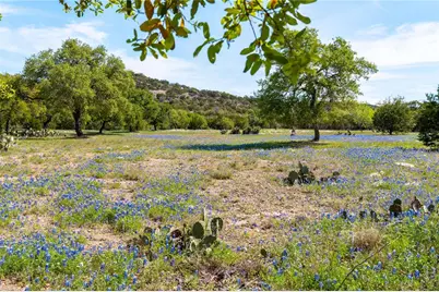 5135 Lookout Ridge Drive, Marble Falls, TX 78654 - Photo 4