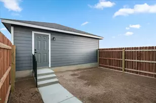 5900 Whisper Crk Dr, Georgetown, TX 78628 - Photo 14