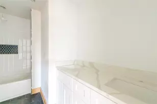 11805 Hyacinth Dr, Austin, TX 78758 - Photo 16