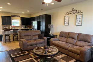 1010 Lost Pines Ln, Cedar Park, TX 78613 - Photo 2