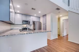 1748 Ohlen Rd, Austin, TX 78757 - Photo 8