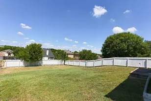 215 Estate Dr, Hutto, TX 78634 - Photo 22