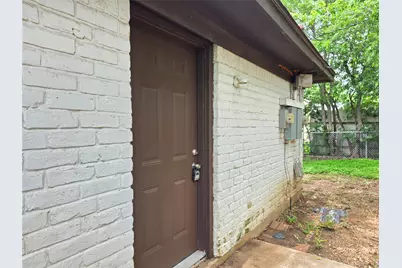 1811 Magnolia Drive #B, Round Rock, TX 78664 - Photo 2