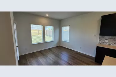 504 Yellow Ribbon, Jarrell, TX 76537 - Photo 4