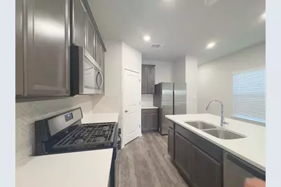 803 East Street, Hutto, TX 78634 - Photo 6
