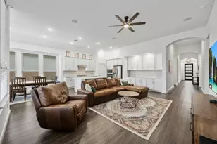 22610 Maidengrass Ln, Lago Vista, TX 78645 - Photo 2