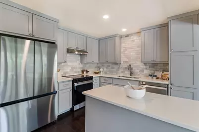 9405 Shady Oaks Drive, Austin, TX 78729 - Photo 8