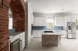 7319 Yaupon Dr, Austin, TX 78759 - Photo 2