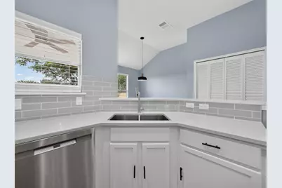 14303 Cummins Way, Manor, TX 78653 - Photo 10