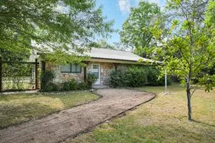 413 Sun Bonnet Dr, Buda, TX 78610 - Photo 1