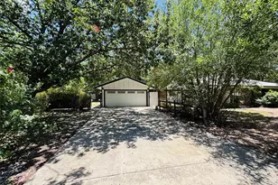 413 Sun Bonnet Dr, Buda, TX 78610 - Photo 6