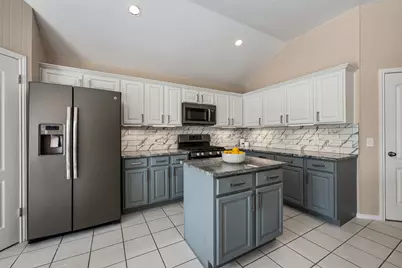 8008 Tonkinese Drive, Round Rock, TX 78681 - Photo 4