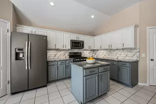 8008 Tonkinese Dr, Round Rock, TX 78681 - Photo 4