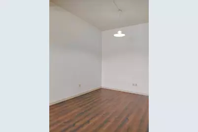 2 Depot Square Street #D, Elgin, TX 78621 - Photo 2