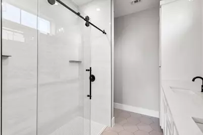 205 N Avenue, Johnson City, TX 78636 - Photo 18