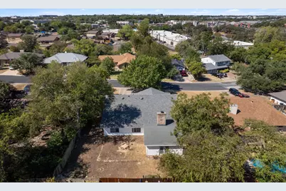 7503 Berkman Drive, Austin, TX 78752 - Photo 38