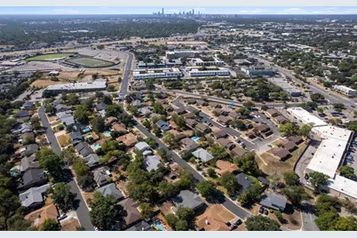 7503 Berkman Drive, Austin, TX 78752 - Photo 36