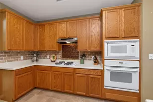 2913 Clinton Pl, Round Rock, TX 78665 - Photo 14
