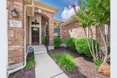 2913 Clinton Place, Round Rock, TX 78665 - Photo 2