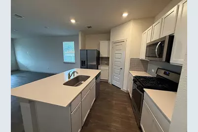 400 Barton Creek Lane, Hutto, TX 78634 - Photo 4