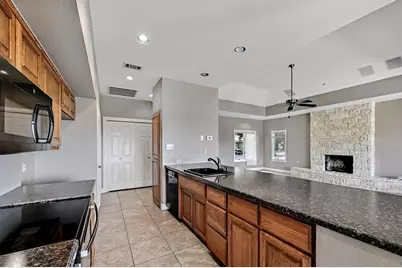 1607 Clubhouse Hill Drive, Spicewood, TX 78669 - Photo 14