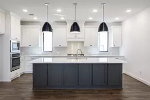 117 Gary Wayne Dr, Liberty Hill, TX 78642 - Photo 2