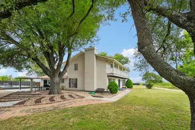 550 C Bud Stockton Loop, Jarrell, TX 76537 - Photo 2