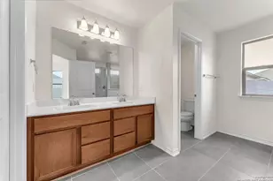 412 Deer Crest Dr, New Braunfels, TX 78130 - Photo 32