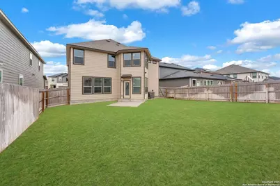 412 Deer Crest Drive, New Braunfels, TX 78130 - Photo 36