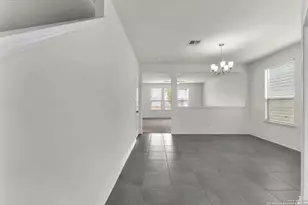 412 Deer Crest Dr, New Braunfels, TX 78130 - Photo 6