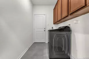 412 Deer Crest Dr, New Braunfels, TX 78130 - Photo 18