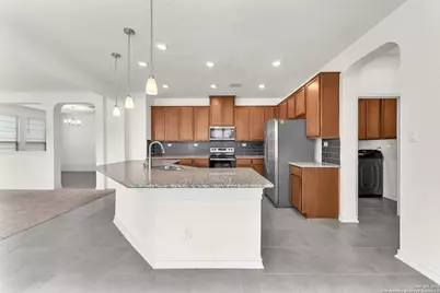 412 Deer Crest Drive, New Braunfels, TX 78130 - Photo 12